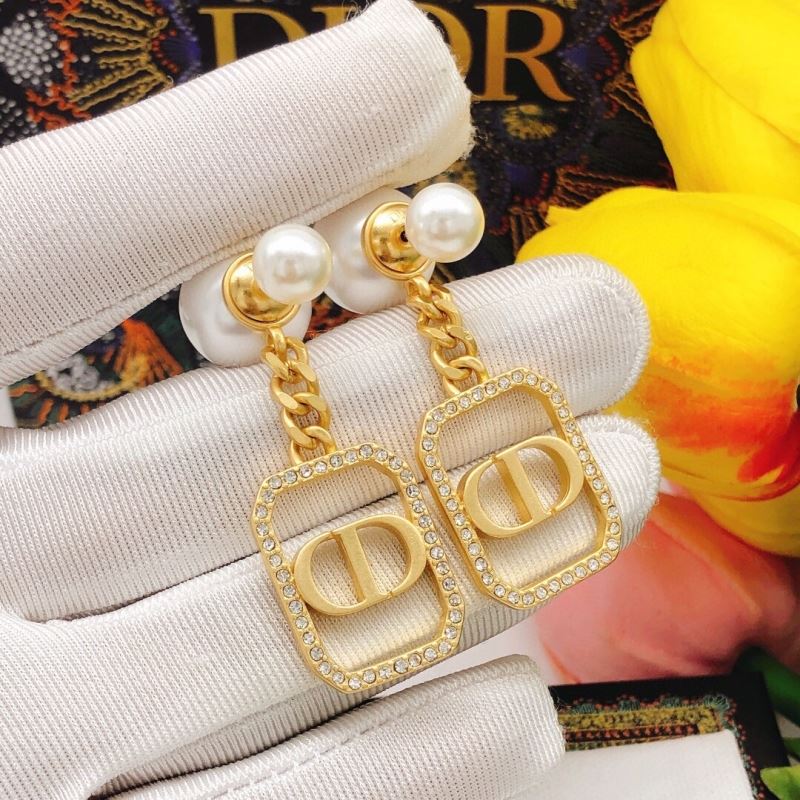 chr1st1an D10r earrings